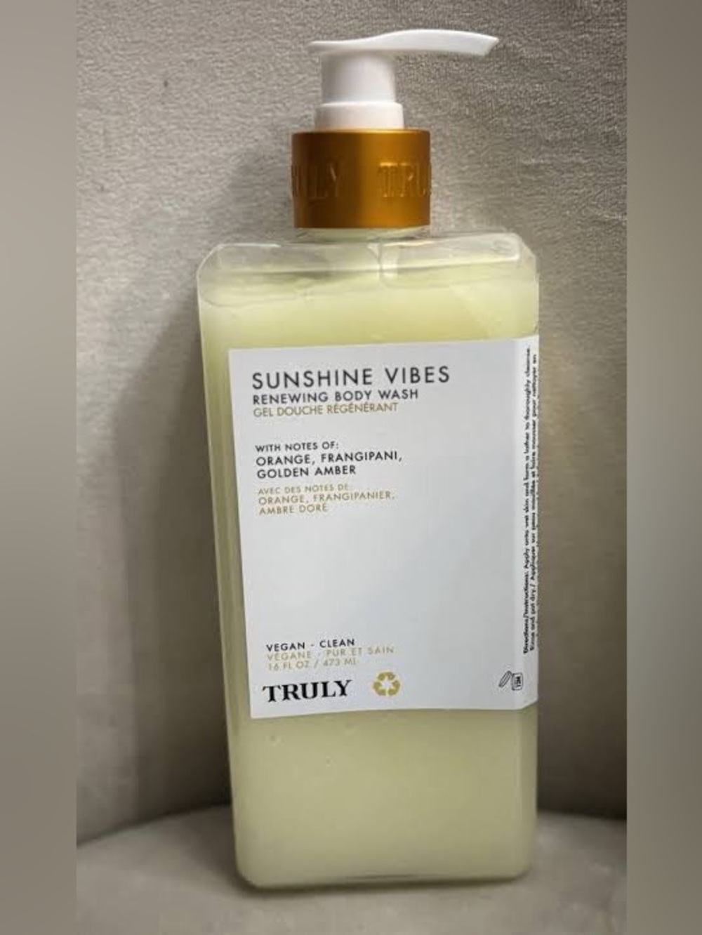 TRULY Sunshine Vibes Renewing Body Wash NWT